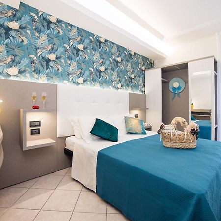 Viva Beach Hotel Rimini Ngoại thất bức ảnh
